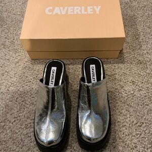 Caverley Silver Women's Mules